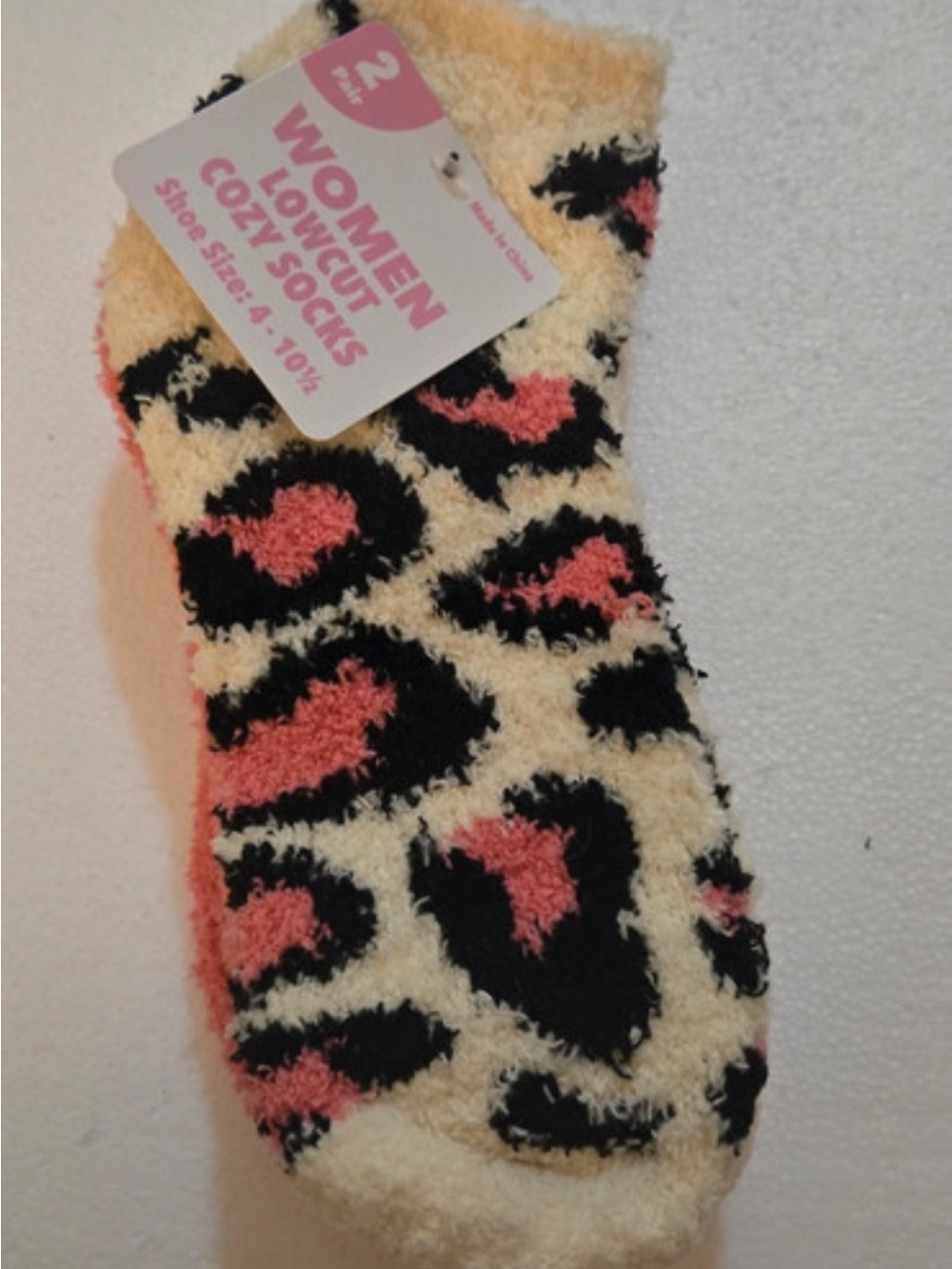 Cozy Low-Cut Leopard Print Socks in Cream, Black & Pink Shoe Size 4-10